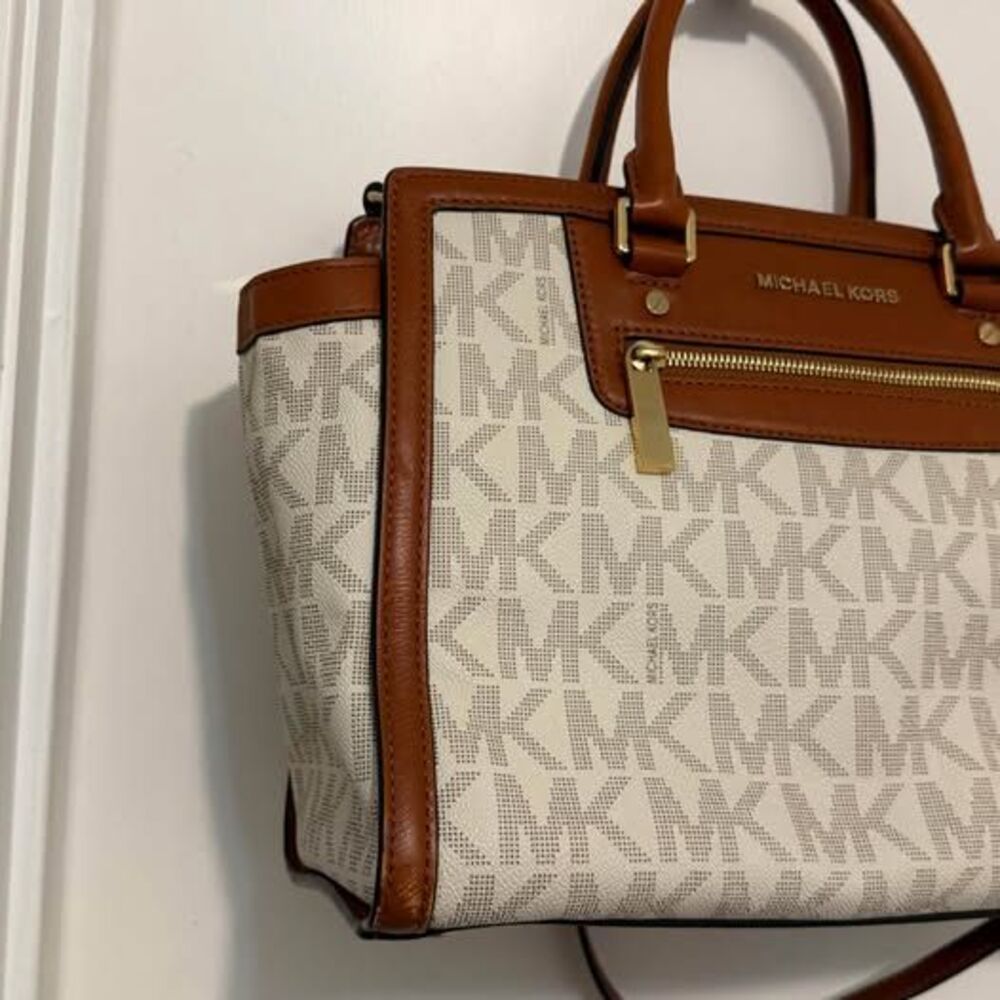 Michael Kors Signature Medium Satchel Crossbody Handbag - Off-White/Luggage Brow - Picture 3 of 10